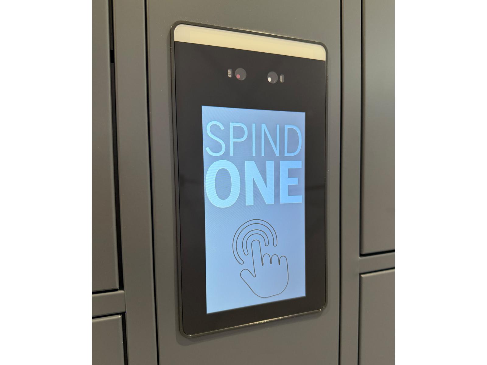 Schließfachschrank Serie Spind ONE - 12 Fächer / 2 Abteile mit 4 integrierten Schließmöglichkeiten